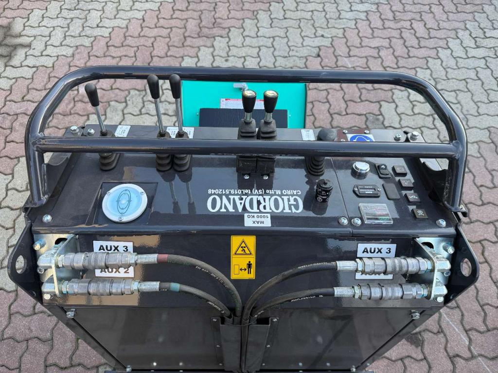Imer TAURUS 1000 - CASSONE DUMPER & PALA AUTOCARICANTE Foto 15