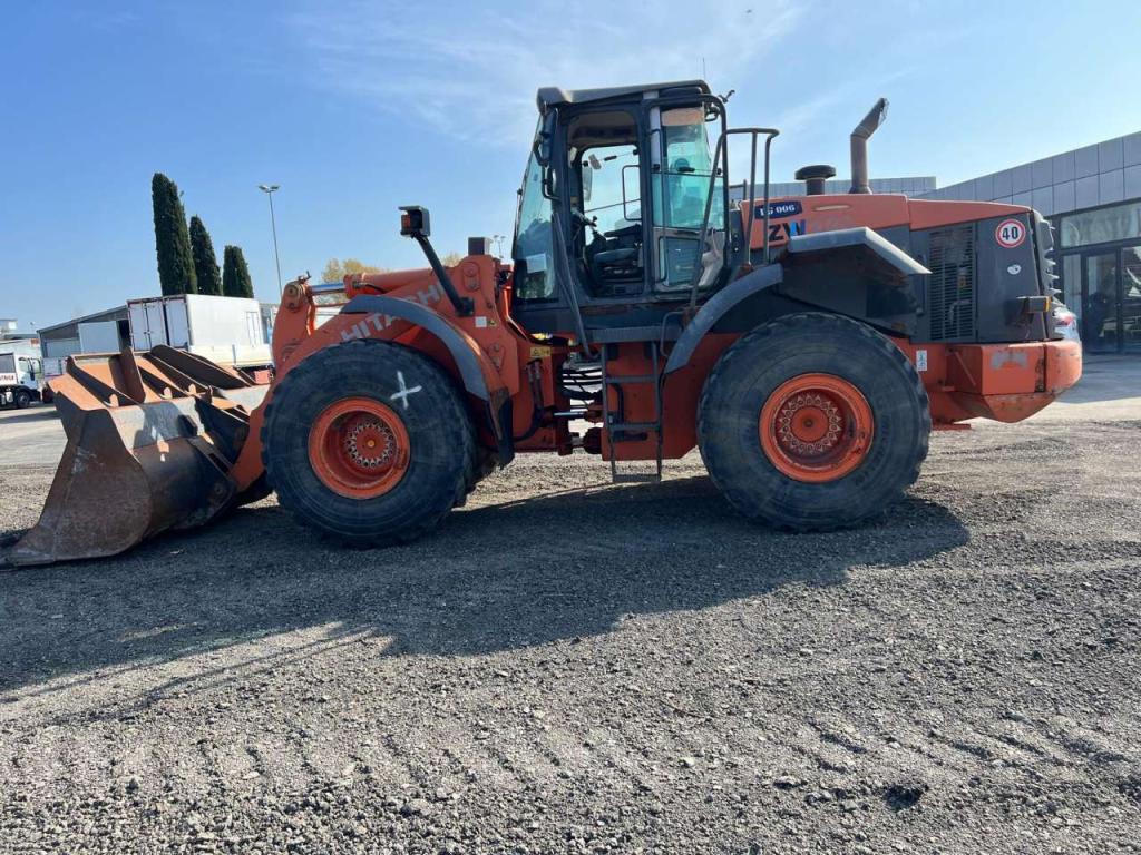 Hitachi ZX220 Foto 9