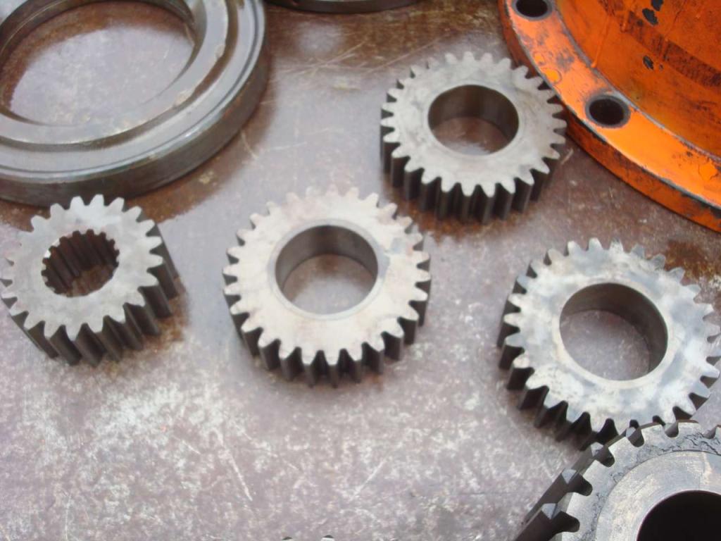 Riduttore di rotazione ralla per Fiat Hitachi EX 355 Foto 5