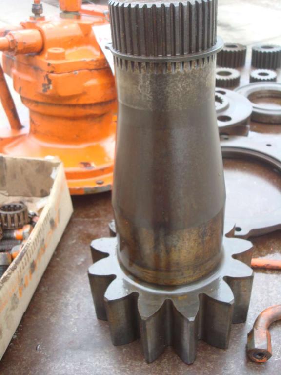 Riduttore di rotazione ralla per Fiat Hitachi EX 355 Foto 7