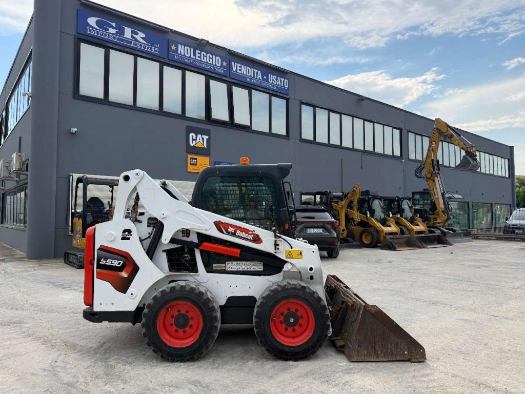 Bobcat S590 Foto 1