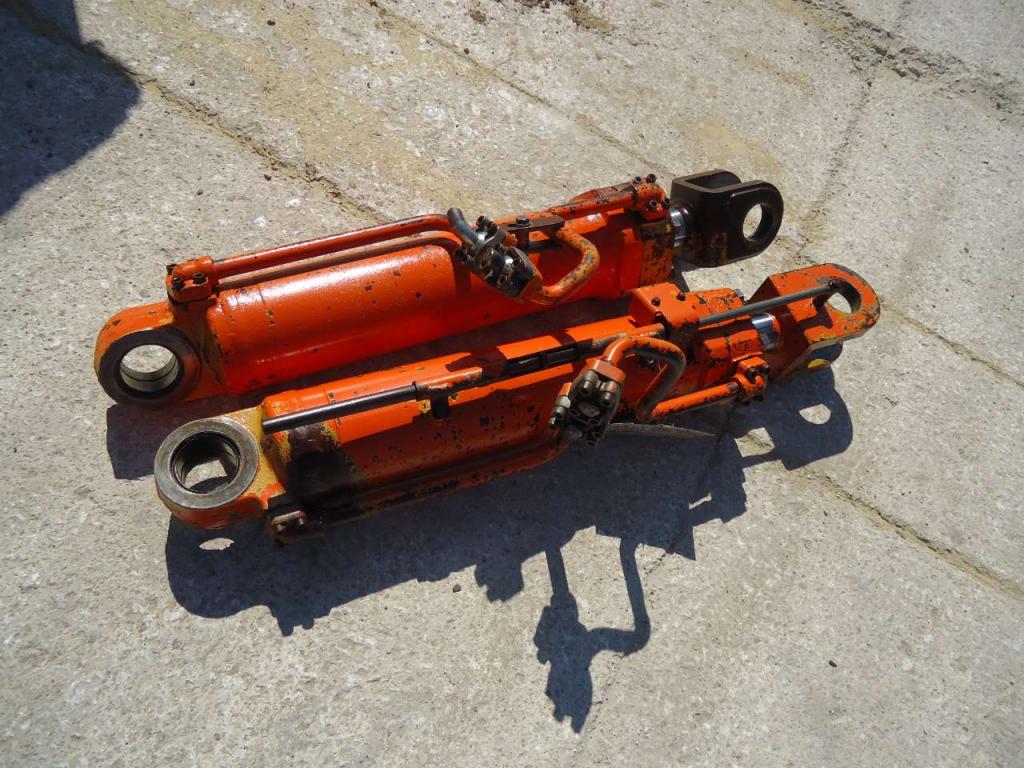 Pistone sollevamento per Fiat Hitachi FR160 Foto 1