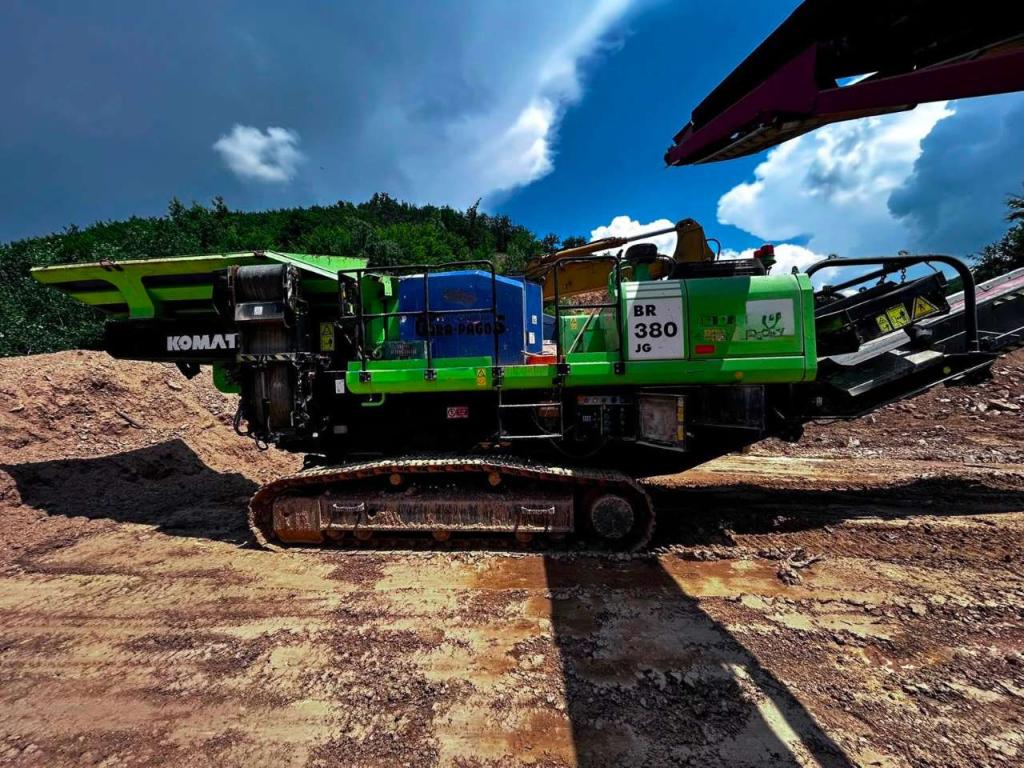 Komatsu BR380JG-1 Foto 1