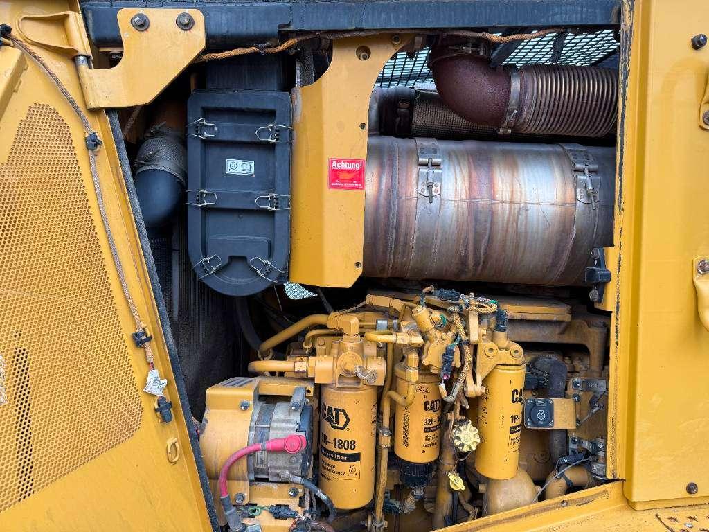 Caterpillar D8T LGP - German Machine / Ripper Valve Foto 26