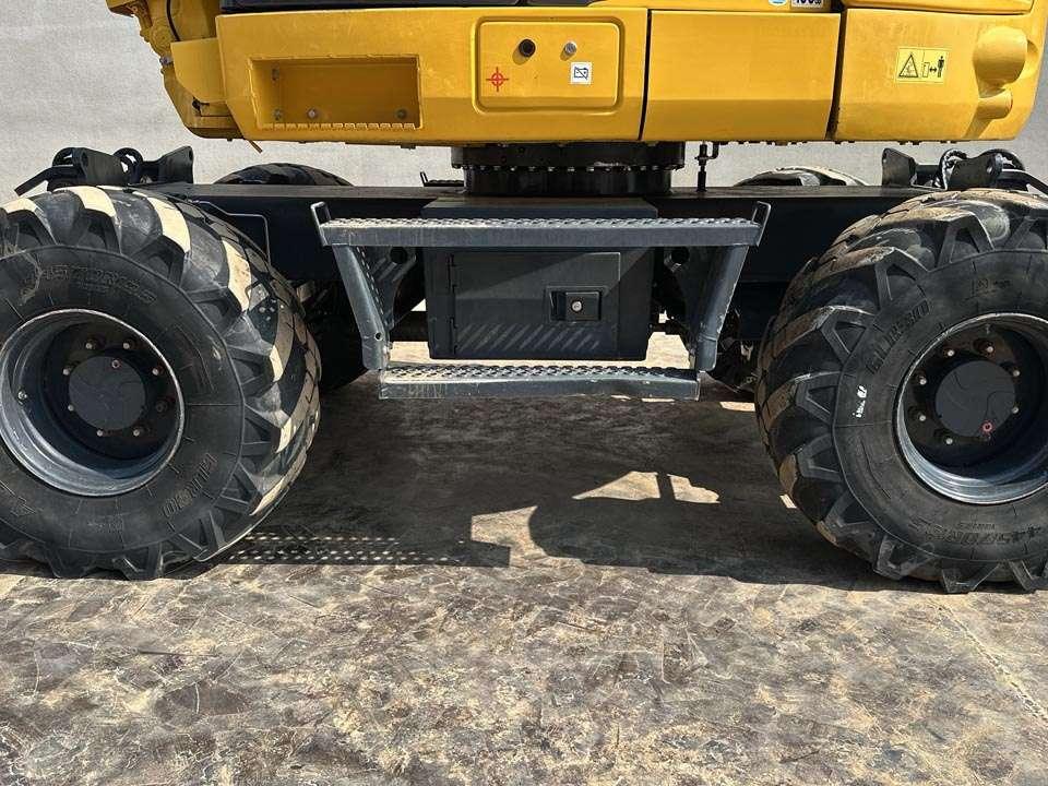 Komatsu PW118MR-11 Foto 12