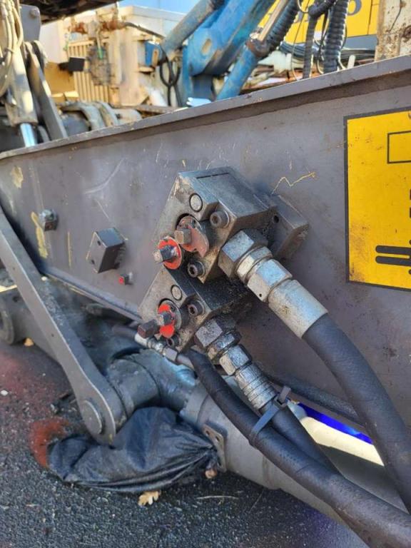 Volvo bucket cylinder 14610685 for Volvo EW160D, EW160E Foto 4