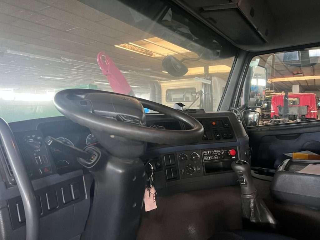 Volvo FM480 SCARRABILE 8X4 Foto 11