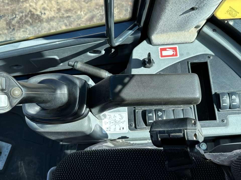 Yanmar V100 Foto 11