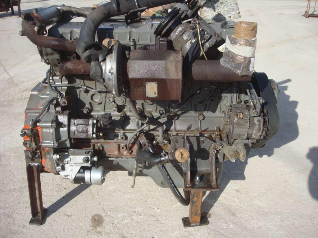 Motore a scoppio per Isuzu AH-6HK1XYSA-01 Foto 1