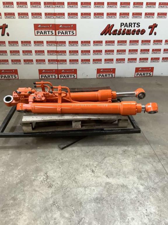 Pistone sollevamento per Hitachi ZX135 US-7 Foto 1