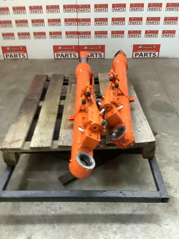 Pistone sollevamento per Hitachi ZX135 US-7 Foto 2