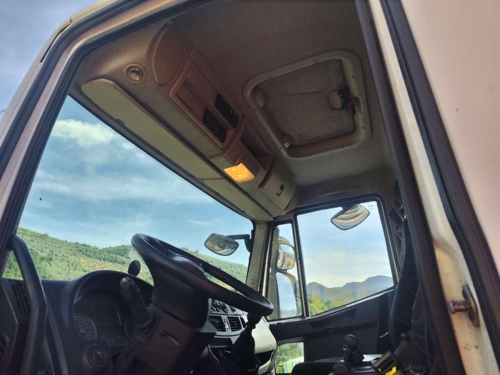 Iveco EUROCARGO 150E22P Foto 12