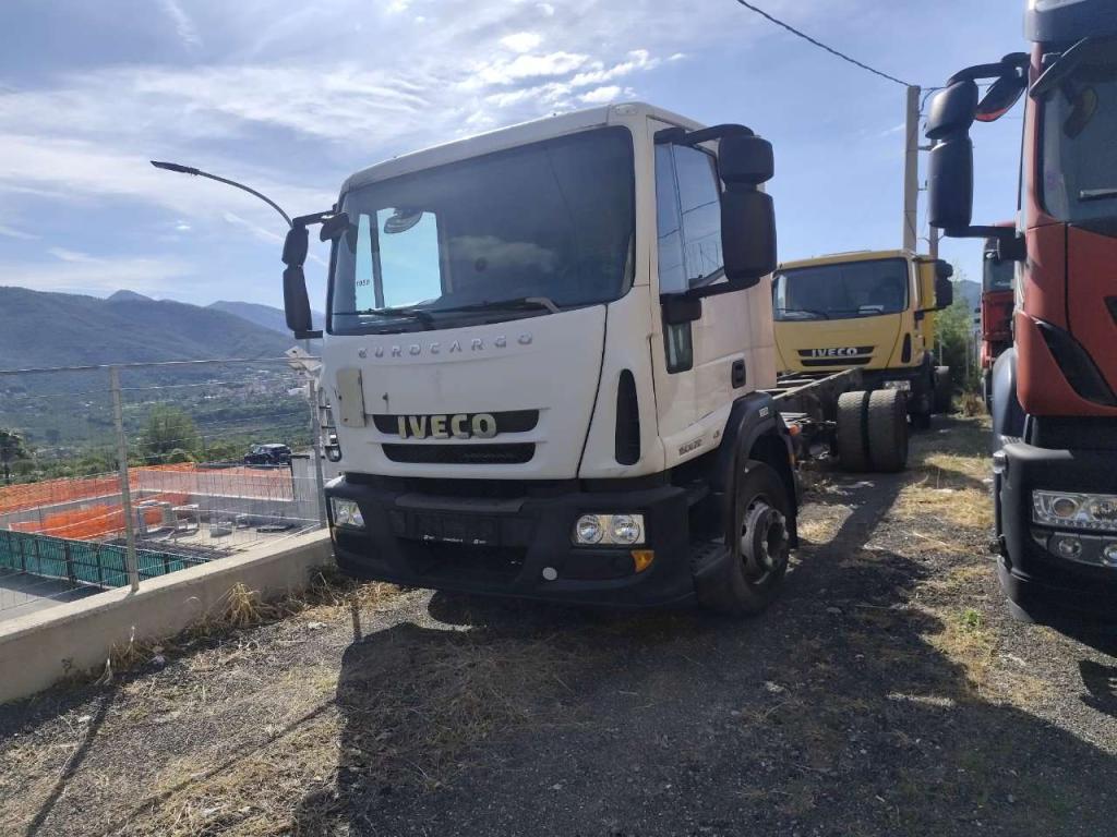 Iveco EUROCARGO 150E22P Foto 26