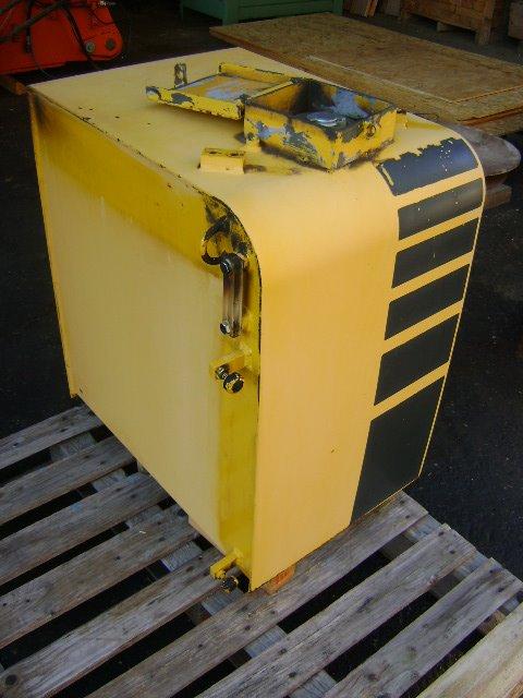 Serbatoio gasolio per Komatsu PW 130 Foto 1