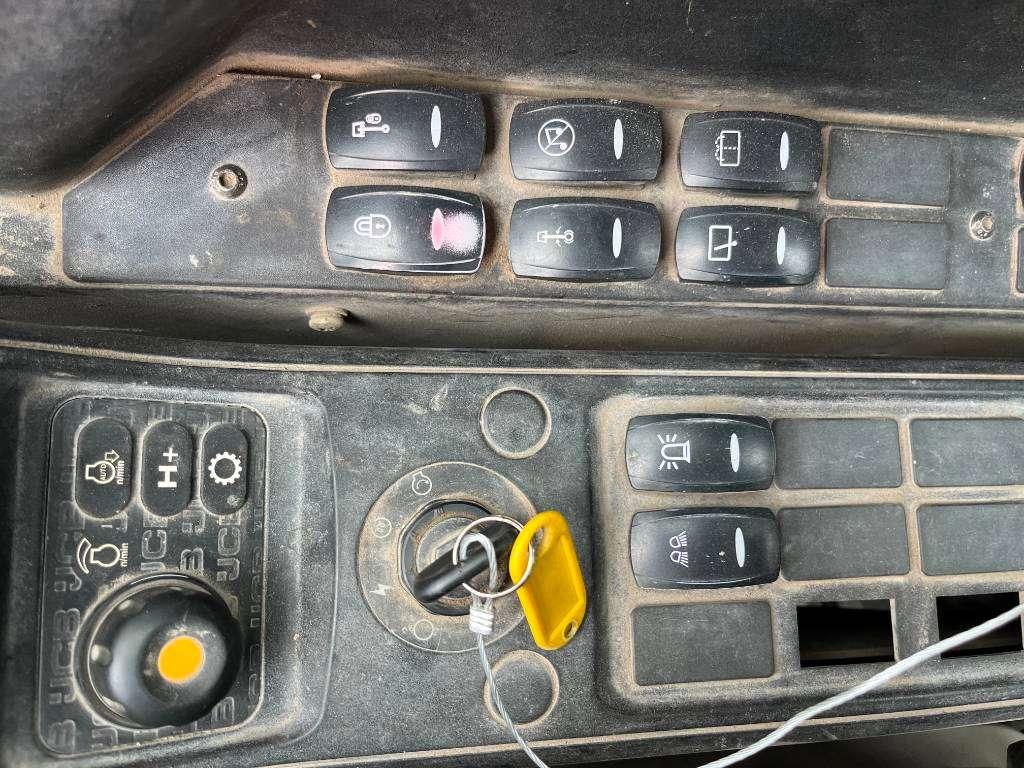 JCB JZ141LC - Automatic Greasing / Quick Coupler Foto 12
