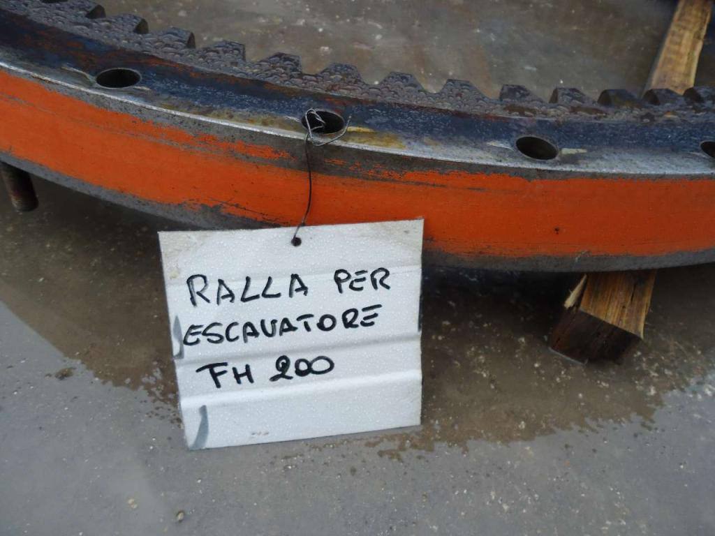 Ralla per Fiat Hitachi FH200 Foto 3