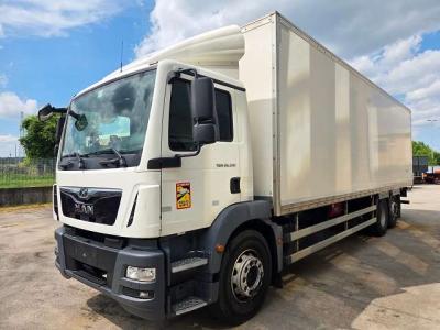 Man TGM 26.320 6X2 in vendita da PSL Autocarri Srl