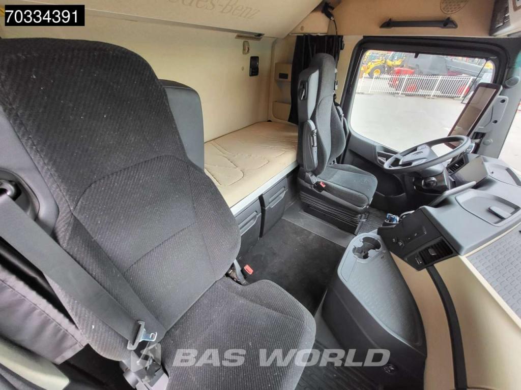 Mercedes Actros 1845 4X2 StreamSpace Retarder Standklima ACC Navi Foto 29