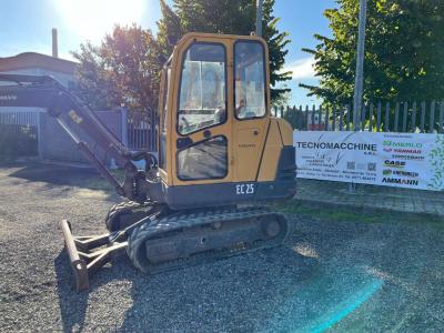 Volvo EC25