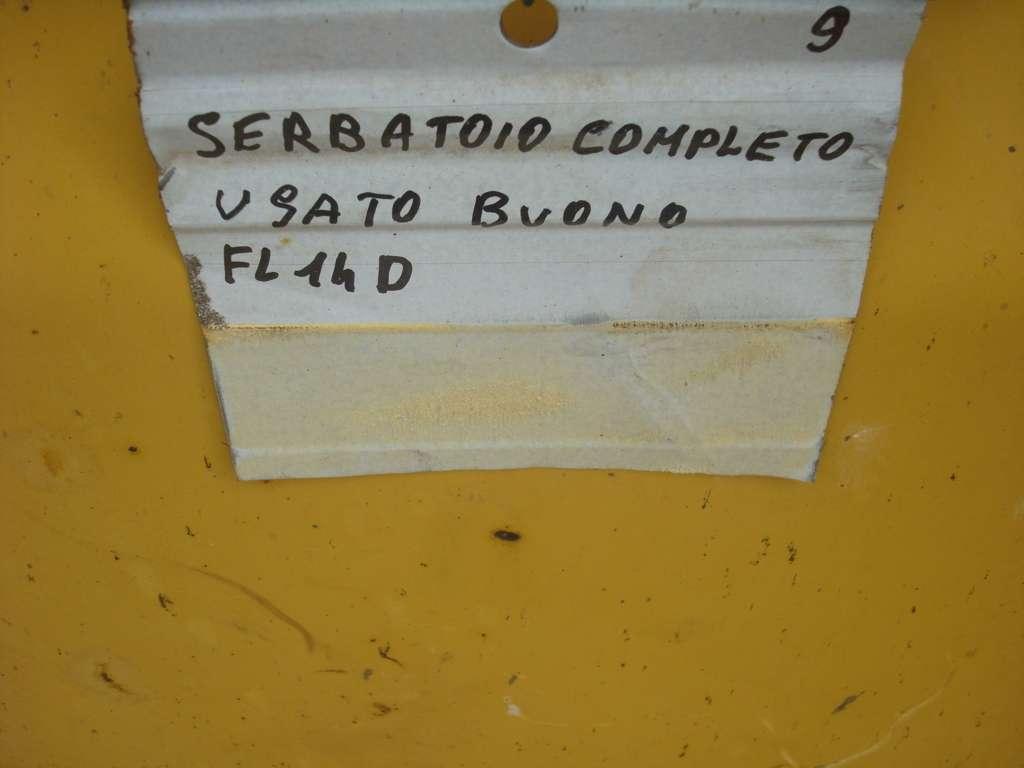 Serbatoio gasolio e olio idraulico per Fiat Allis FL14D Foto 4