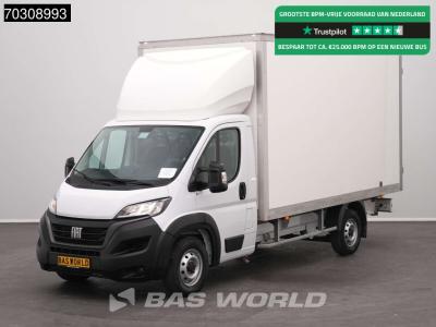 Fiat Ducato 140pk Bakwagen Achterdeuren Airco Cruise Camera Euro6 Meubelbak Koffer Airco Cruise control in vendita da BAS World B.V.