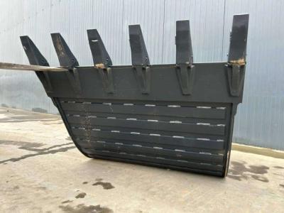 Hitachi ZX220 - 1.40m in vendita da Smitma B.V.