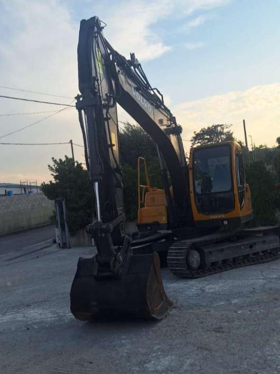 Volvo EC140B Foto 3