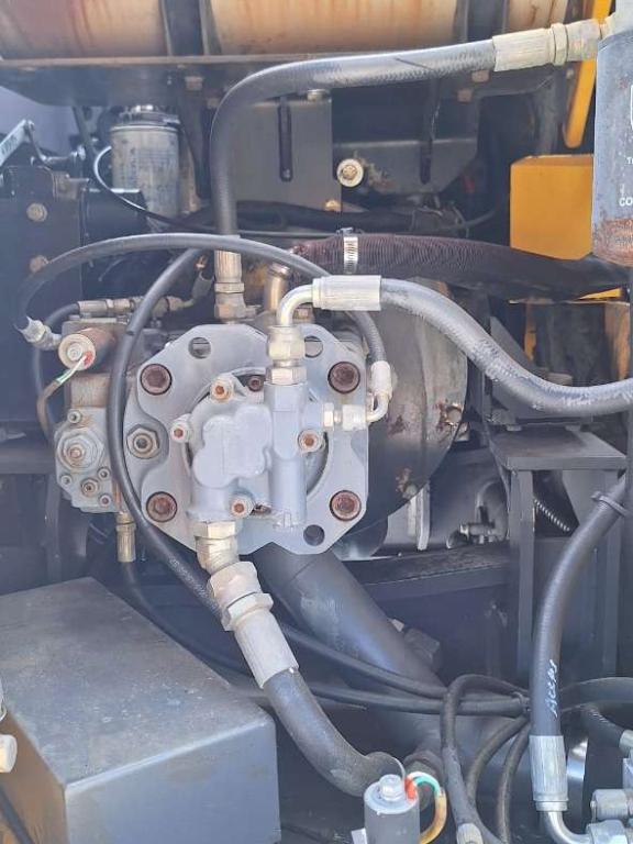 Volvo EC140B Foto 8