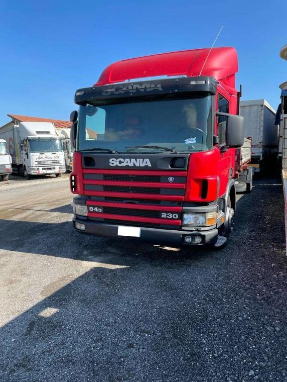 Scania 94DB 230 Foto 3