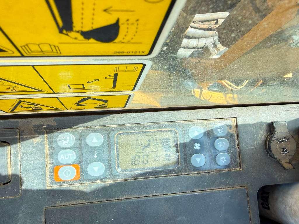 Caterpillar 320FL - New Bucket / Hammer Lines / Camera Foto 15