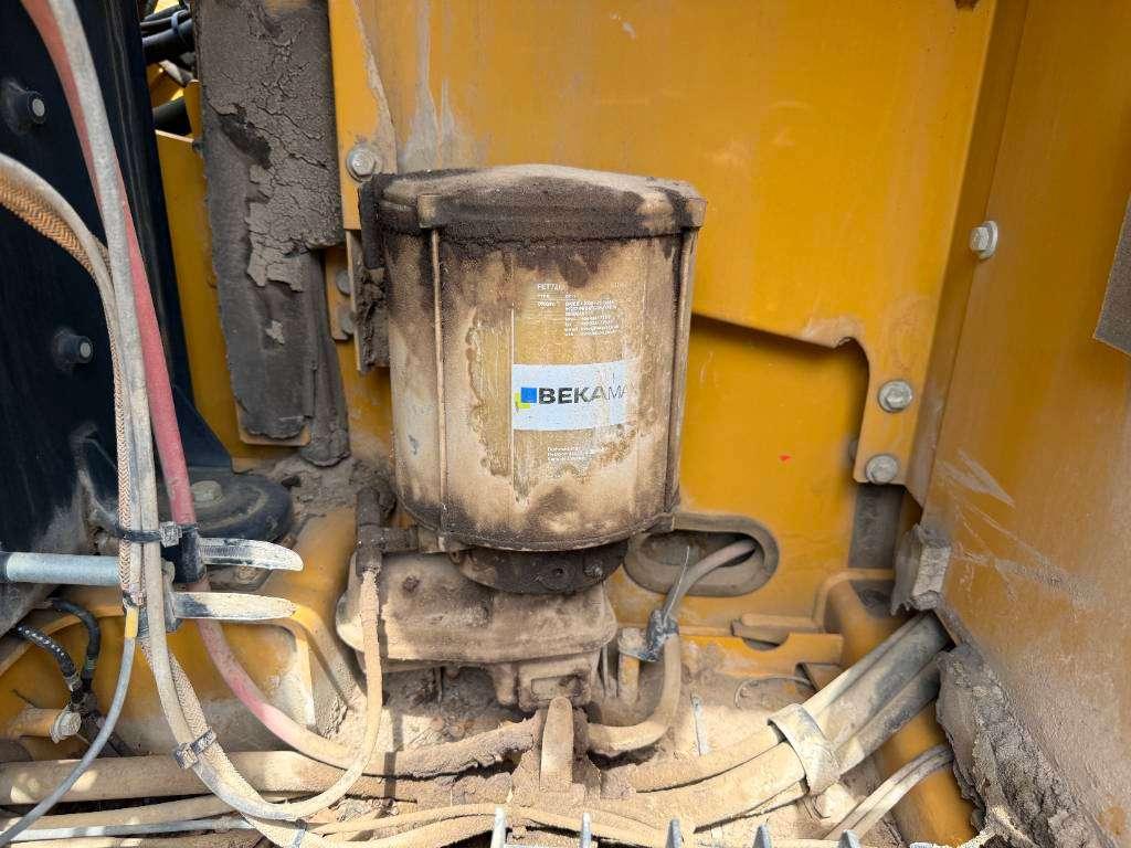 Caterpillar 320FL - New Bucket / Hammer Lines / Camera Foto 28
