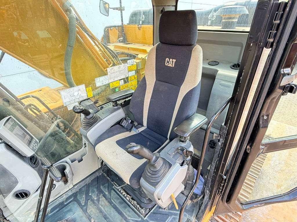 Caterpillar 320FL - New Bucket / Hammer Lines / Camera Foto 8