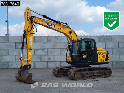 JCB JS131 LC in vendita da BAS World B.V.