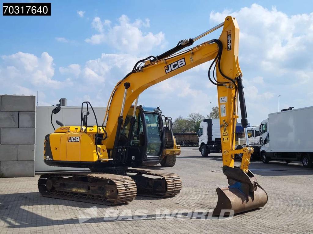 JCB JS131 LC Foto 6