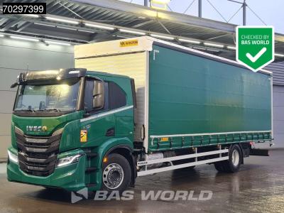 Iveco S-Way 360 4X2 NEW! 18T Wielton Curtainsider Automatic Euro 6 in vendita da BAS World B.V.