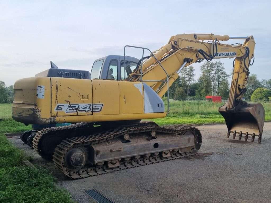 New Holland Kobelco E235 Foto 9