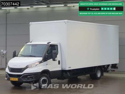 Iveco Daily 70C18 3.0L 1000KG Laadklep Automaat Luchtvering Dubbellucht Bakwagen Airco Cruise 180PK Euro6 in vendita da BAS World B.V.