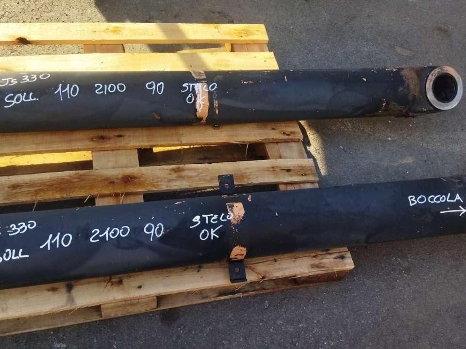 Pistone sollevamento per JCB JS 330 Foto 3