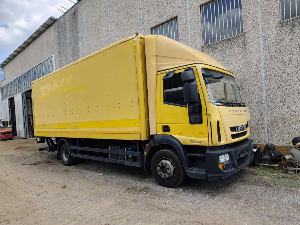 Iveco EUROCARGO CUBE 120E28P Foto 23