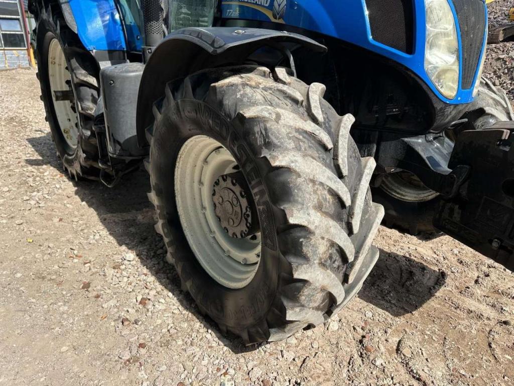 New Holland T7.235 Power Command Foto 10