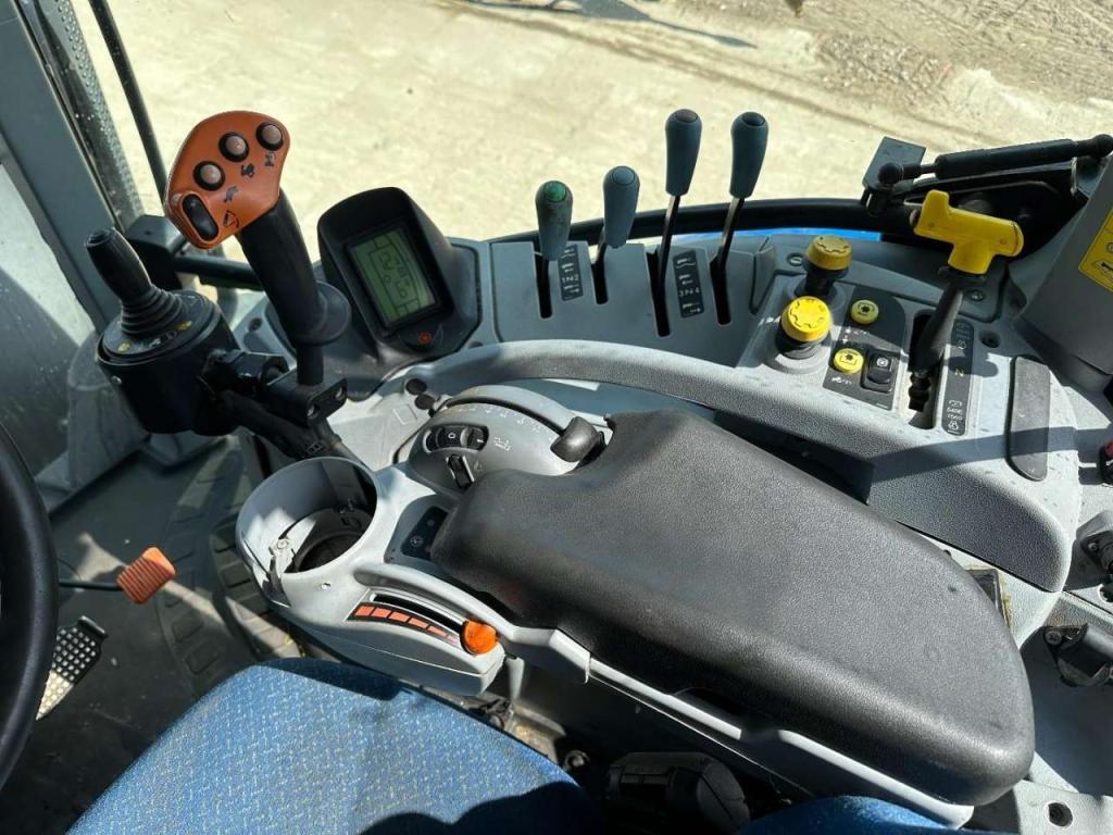New Holland T7.235 Power Command Foto 29