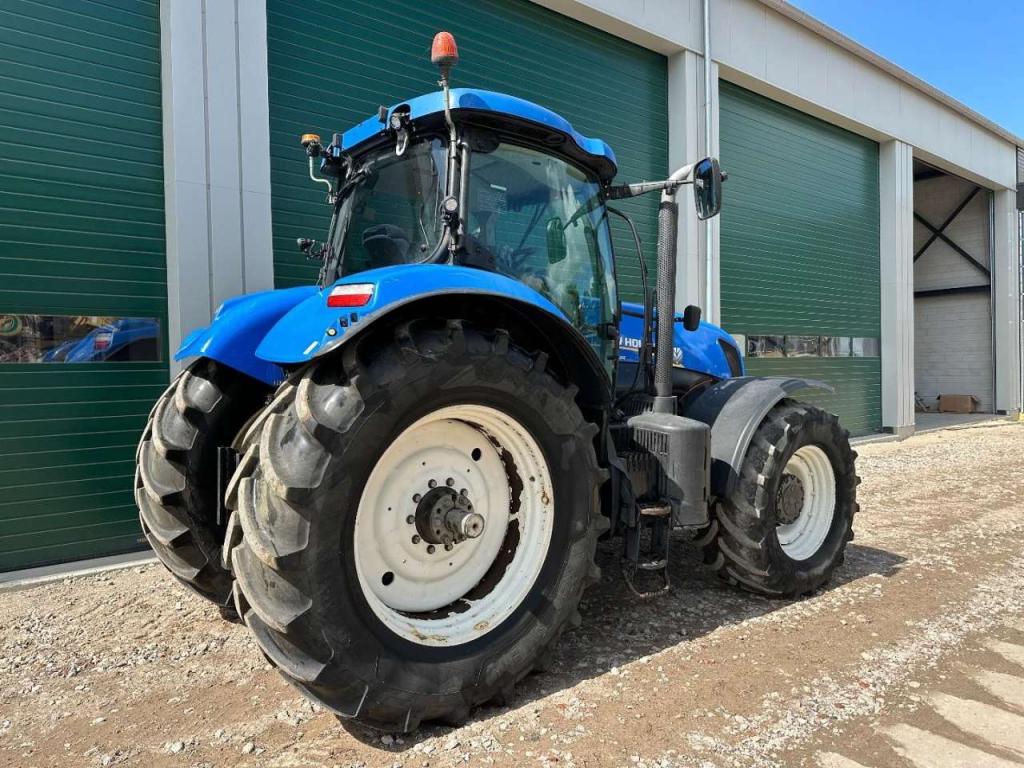 New Holland T7.235 Power Command Foto 6