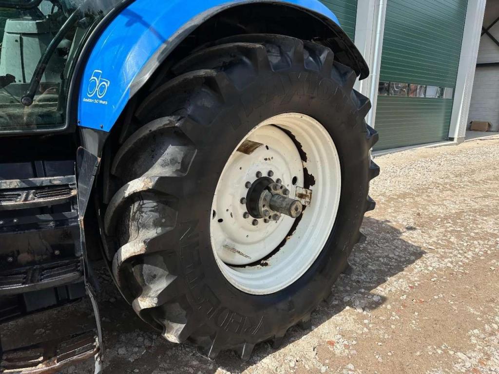New Holland T7.235 Power Command Foto 8