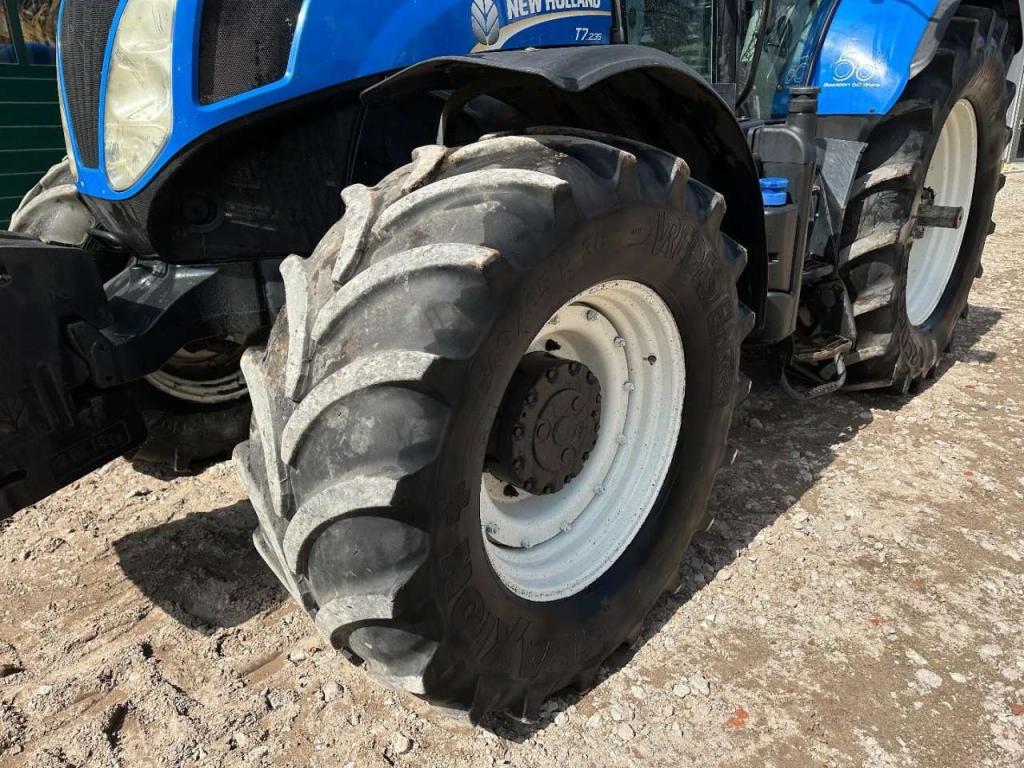 New Holland T7.235 Power Command Foto 9