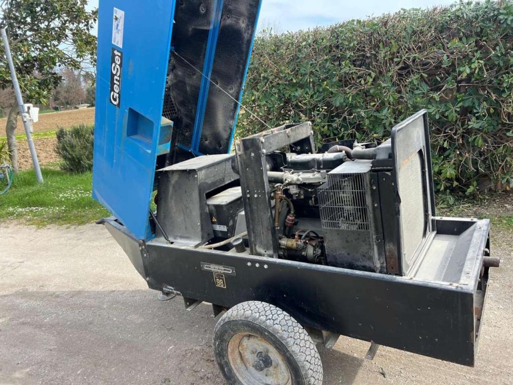 Genset MG30IPS Foto 3