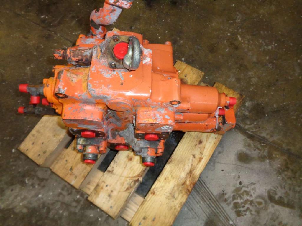 Distributore idraulico per Fiat Hitachi Fr 220.2 Foto 2