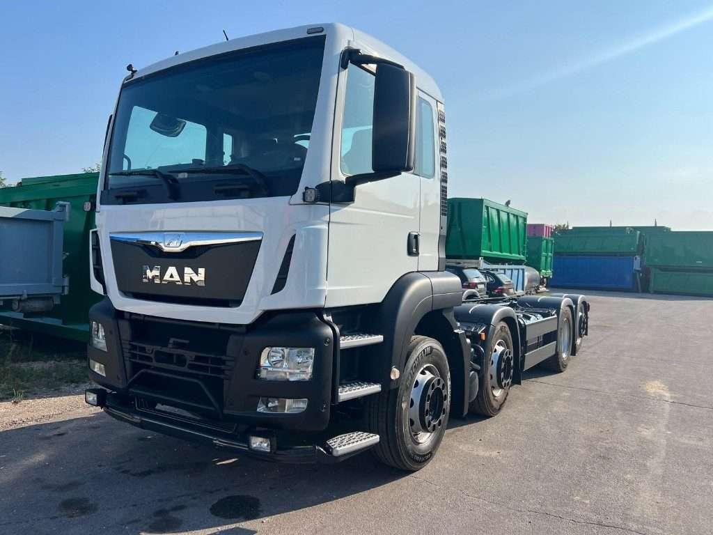 Man TGS 35.360 USATO A TELAIO 8X2 Foto 3
