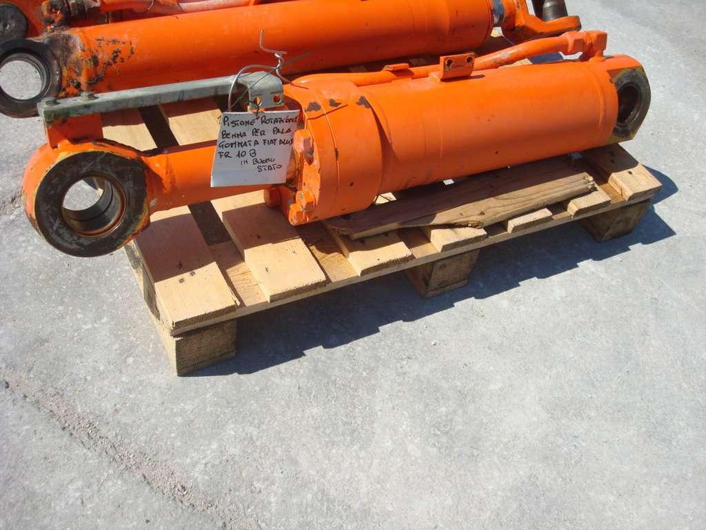 Pistone rotazione benna per Fiat Hitachi W130 Foto 5