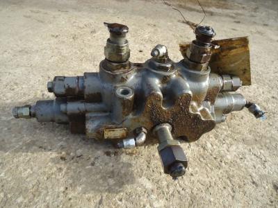 Distributore antibeccheggio per Hitachi ZW310 in vendita da OLM 90 Srl