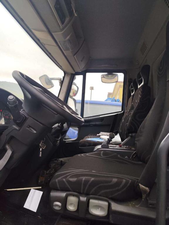 Iveco EUROCARGO 140E25 Foto 4